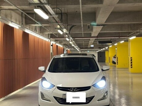 Hyundai Elantra 2012