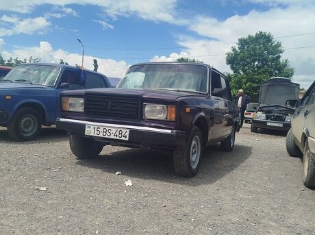 LADA (VAZ) 2107 2000