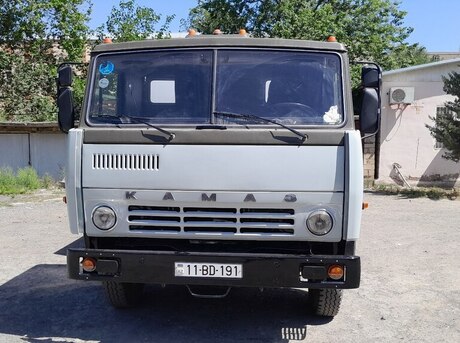 KamAz 53212 1990