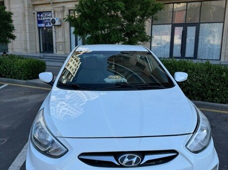 Hyundai Accent 2015