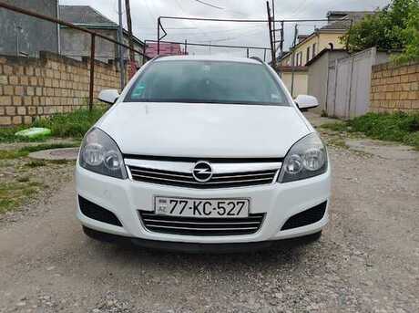 Opel Astra 2010