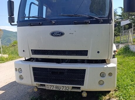 Ford Cargo