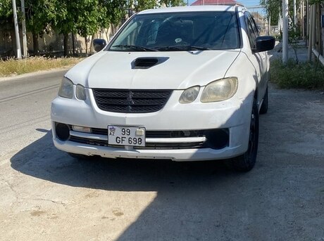 Mitsubishi Airtrek 2002
