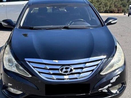 Hyundai Sonata 2010