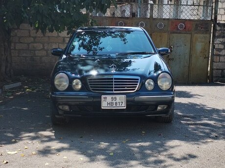 Mercedes E 240 2000