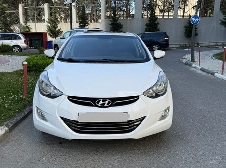 Hyundai Elantra 2012