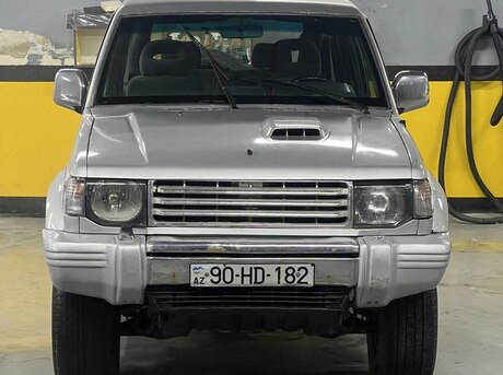 Mitsubishi Pajero 1995