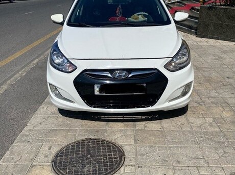 Hyundai Accent 2012