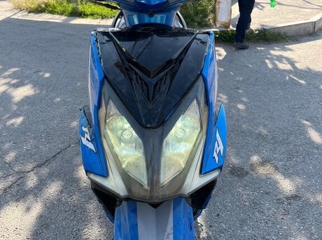 Grandmoto Strong