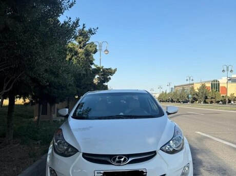 Hyundai Elantra 2013