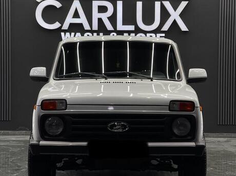 LADA (VAZ) Niva 2012
