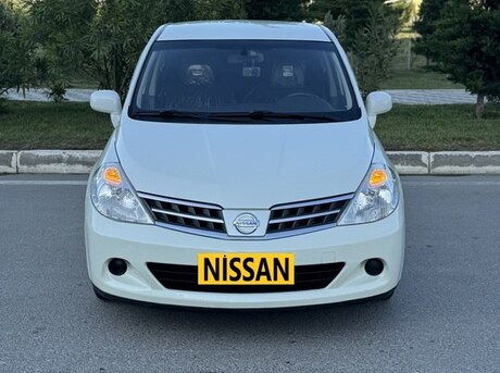 Nissan Tiida 2011