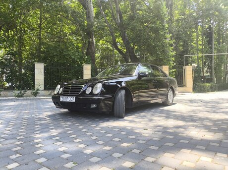 Mercedes E 270 2001