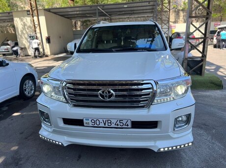 Toyota Land Cruiser 2011