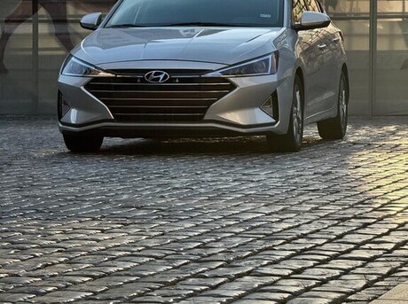 Hyundai Elantra 2019