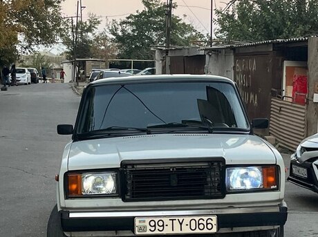 LADA (VAZ) 2104 2011