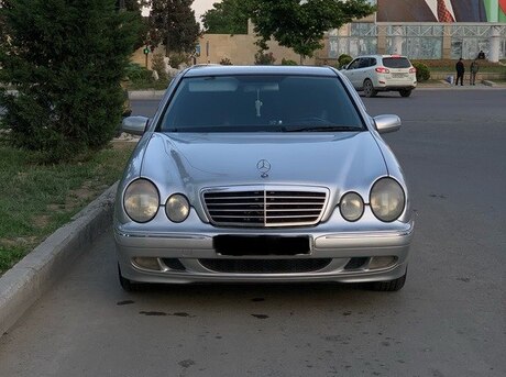Mercedes E 240 1999