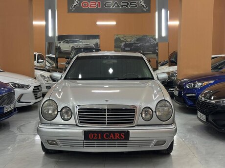 Mercedes E 230