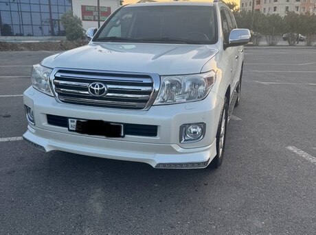 Toyota Land Cruiser 2011