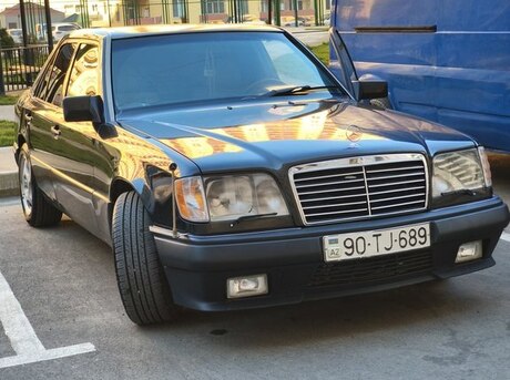 Mercedes E 220