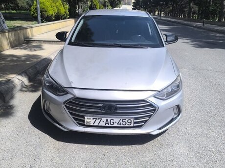 Hyundai Elantra 2016