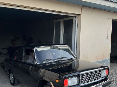LADA (VAZ) 2107 2010