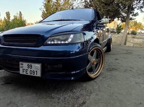 Opel Astra 2003