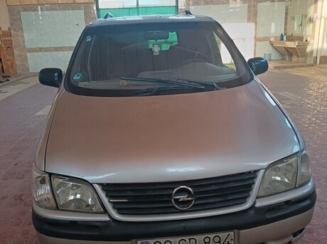 Opel Sintra 2000
