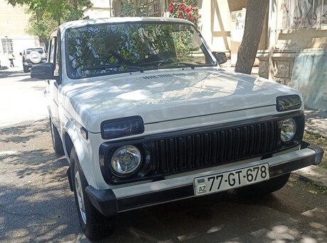 LADA (VAZ) Niva 2013
