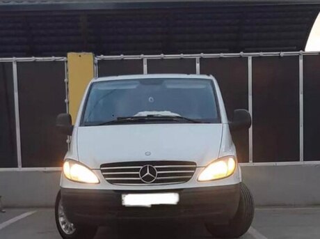 Mercedes Viano 2008