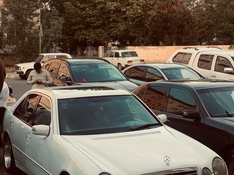 Mercedes E 320 2001
