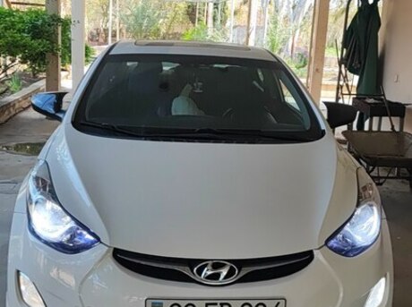 Hyundai Elantra 2013