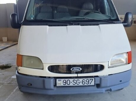 Ford Transit 2000
