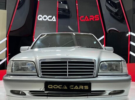 Mercedes C 200