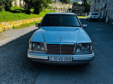 Mercedes E 220 1995