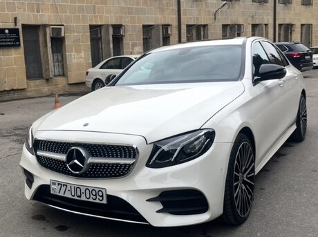 Mercedes E 300 4MATIC 2017