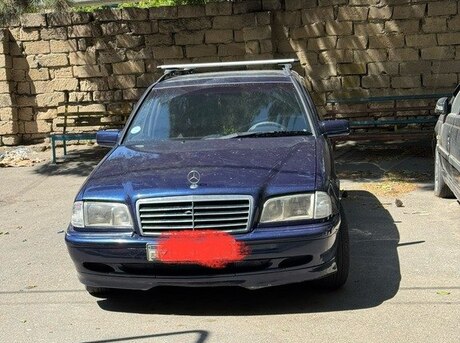 Mercedes C 180