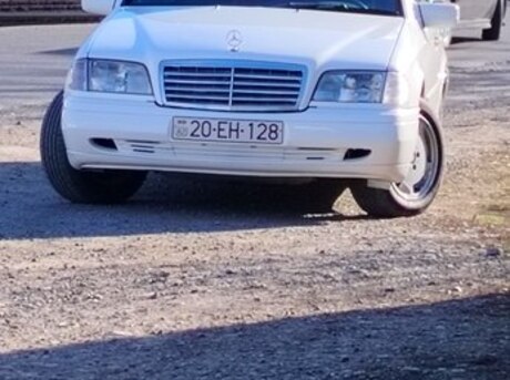 Mercedes C 180