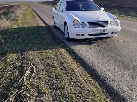 Mercedes E 240 2001
