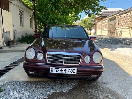 Mercedes E 280