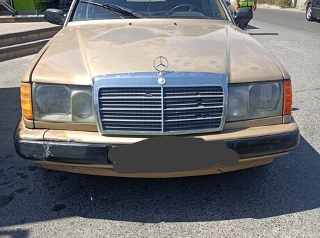 Mercedes E 230 1987