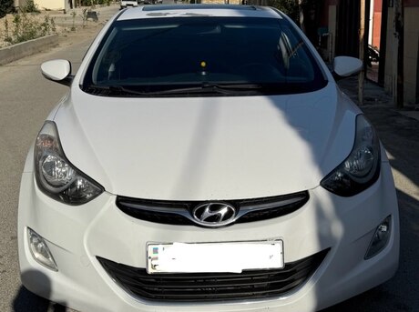 Hyundai Elantra 2012