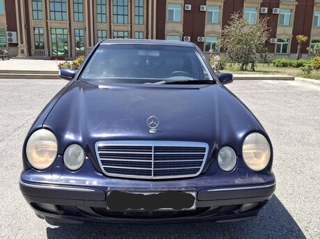 Mercedes E 240 2000