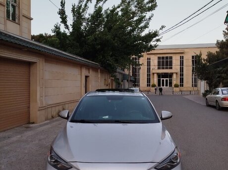 Hyundai Elantra 2017