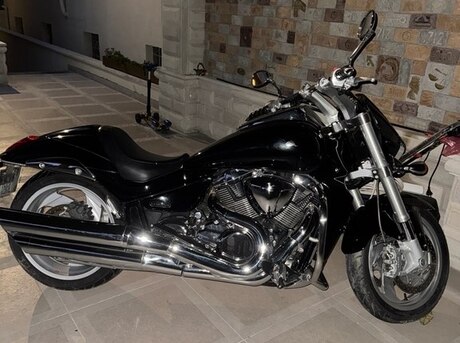 Suzuki Intruder M1800R