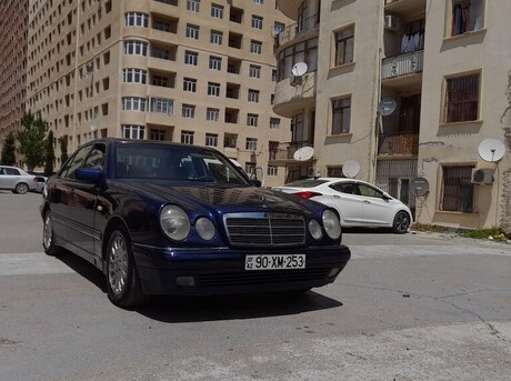 Mercedes E 220 d 1998