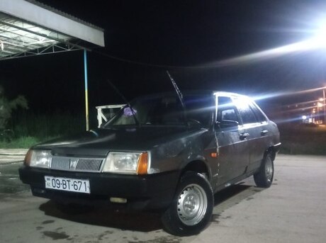 LADA (VAZ) 21099 1993