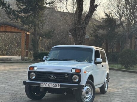 LADA (VAZ) Niva 2009