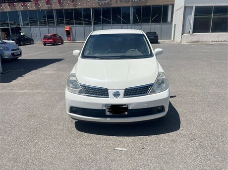 Nissan Tiida 2008