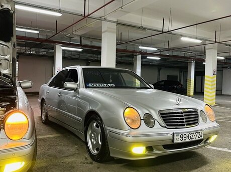 Mercedes E 270 2001